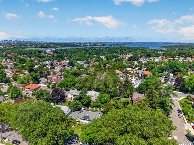 249-35 51st Avenue, Little Neck, NY 11362