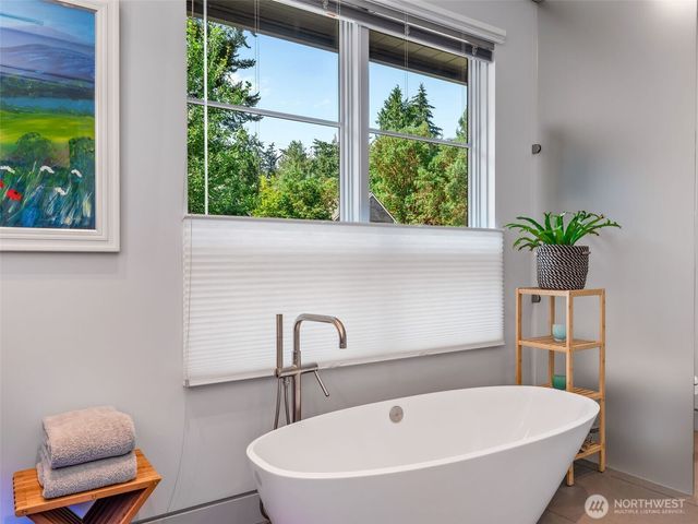 302 T Street, Port Townsend, WA 98368