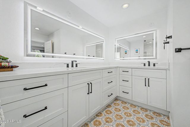 3908 E YALE Street, Phoenix, AZ 85008