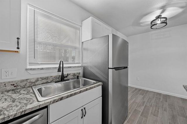 611 N Elm Street, Lancaster, TX 75146