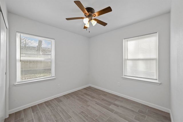 611 N Elm Street, Lancaster, TX 75146