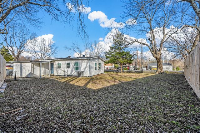 611 N Elm Street, Lancaster, TX 75146