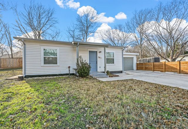 611 N Elm Street, Lancaster, TX 75146