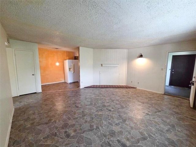 401 SE 12th Avenue 143, Norman, OK 73071