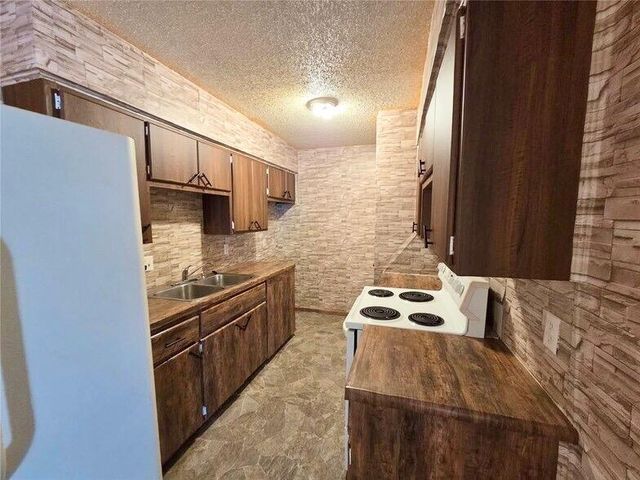 401 SE 12th Avenue 143, Norman, OK 73071