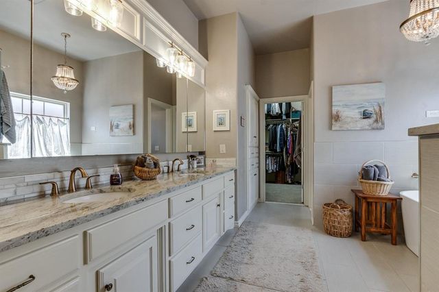 1832 Red Prairie Drive, Edmond, OK 73025