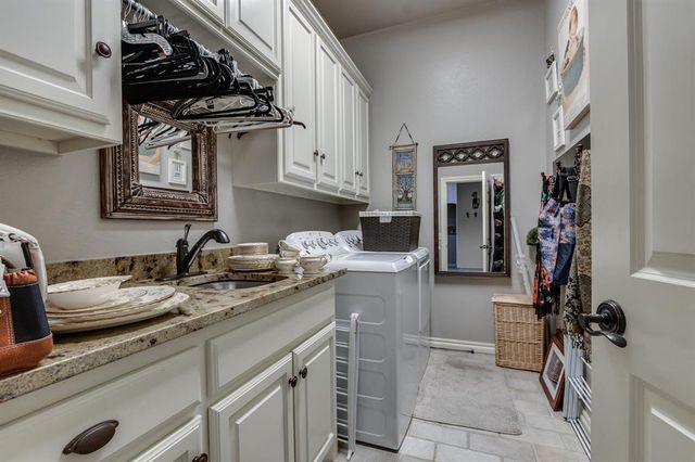 1832 Red Prairie Drive, Edmond, OK 73025