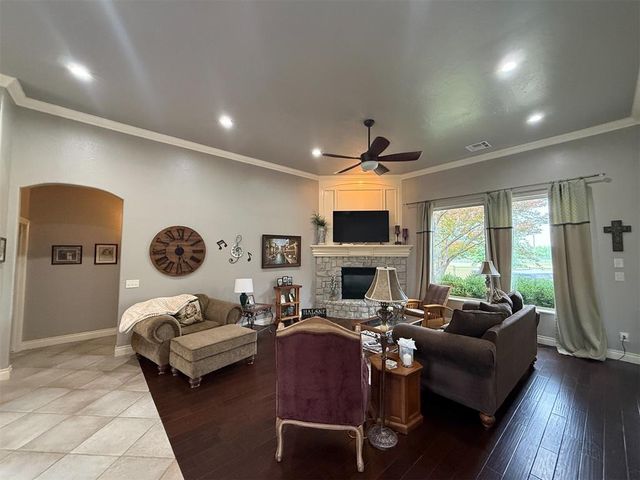 1832 Red Prairie Drive, Edmond, OK 73025