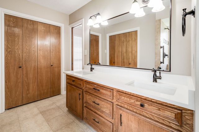 4711 Burning Tree Drive, Baytown, TX 77521