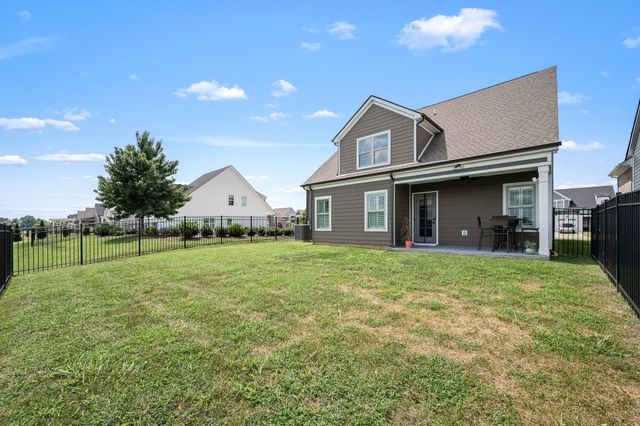 3632 Caroline Farms Dr, Murfreesboro, TN 37129