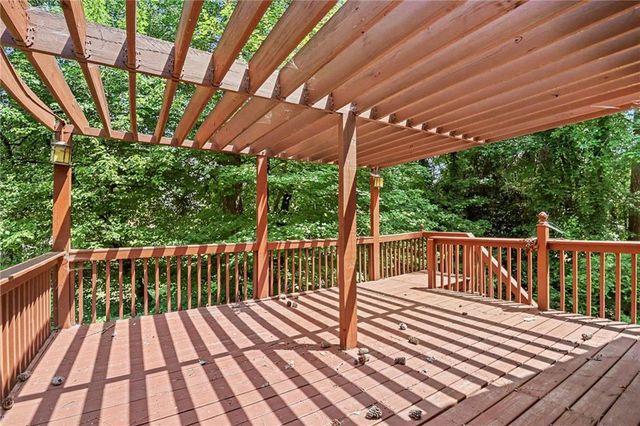 2711 Old Coach Road, Duluth, GA 30096