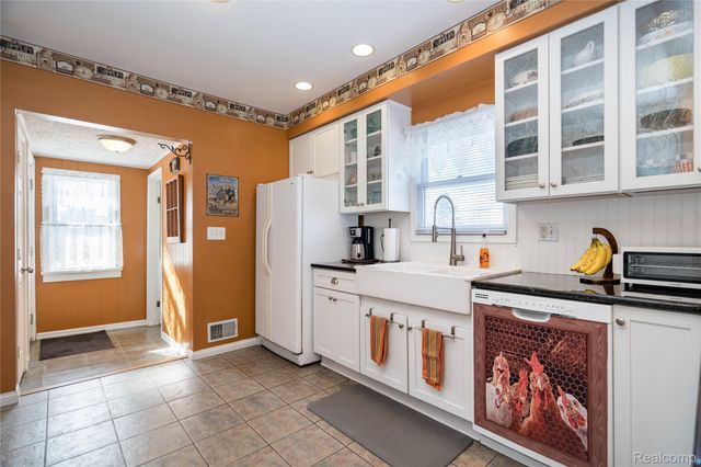 67325 Lowe Plank Road, Lenox Township, MI 48050