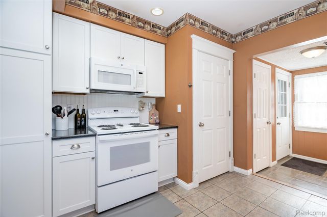 67325 Lowe Plank Road, Lenox Township, MI 48050