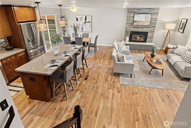 23614 39TH Place W, Brier, WA 98036