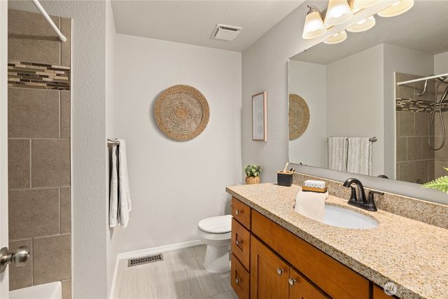 23614 39TH Place W, Brier, WA 98036