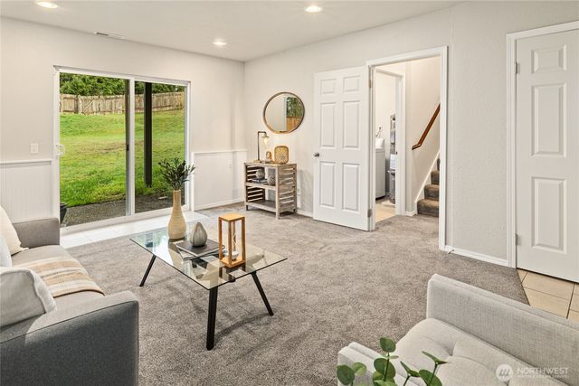 23614 39TH Place W, Brier, WA 98036