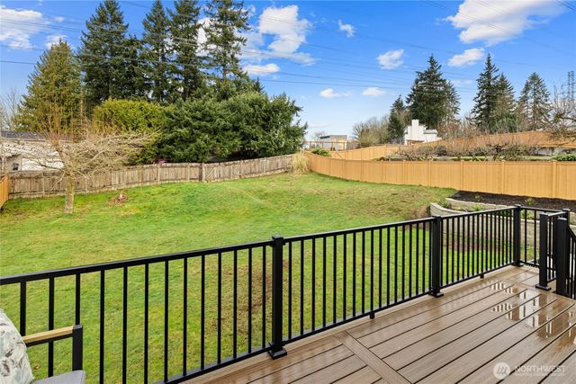 23614 39TH Place W, Brier, WA 98036