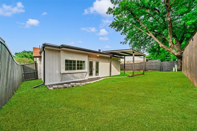 1804 Fernwood Circle, Carrollton, TX 75006