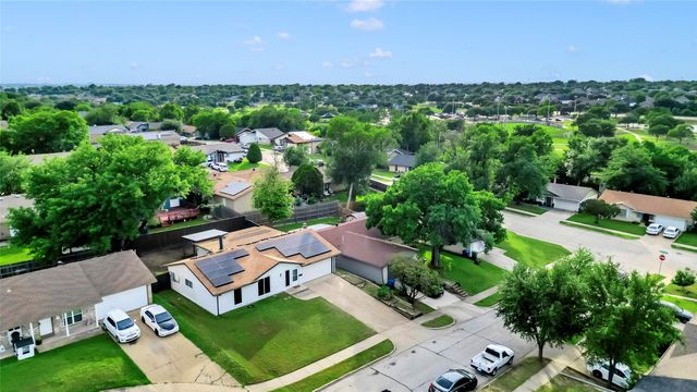 1804 Fernwood Circle, Carrollton, TX 75006
