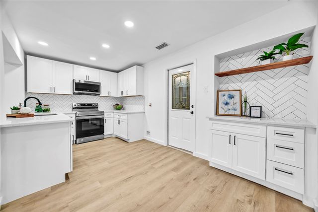 1804 Fernwood Circle, Carrollton, TX 75006
