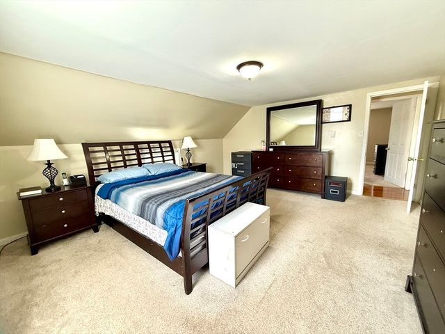 12 Carron Ln, Oxford, MA 01540