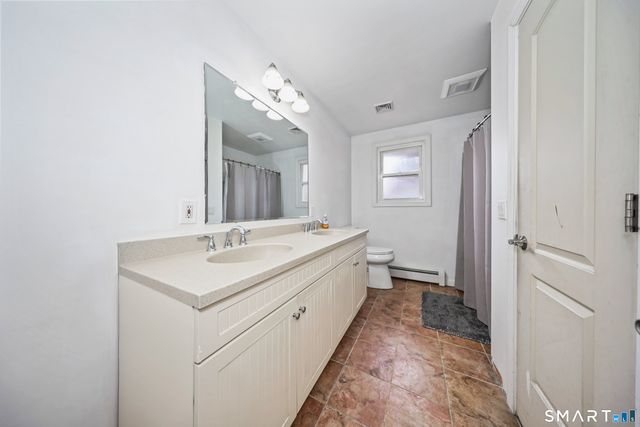 41 Quinn Street, Naugatuck, CT 06770