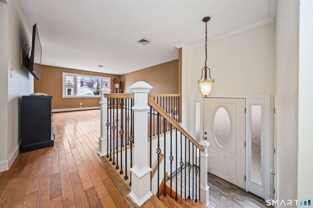 41 Quinn Street, Naugatuck, CT 06770