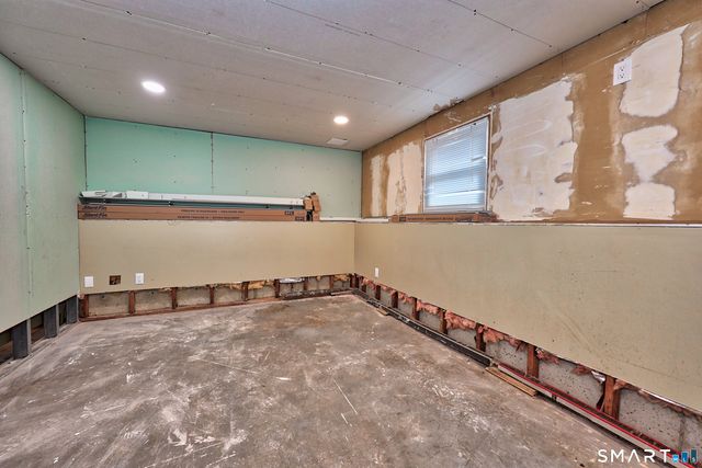 41 Quinn Street, Naugatuck, CT 06770