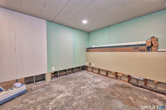 41 Quinn Street, Naugatuck, CT 06770