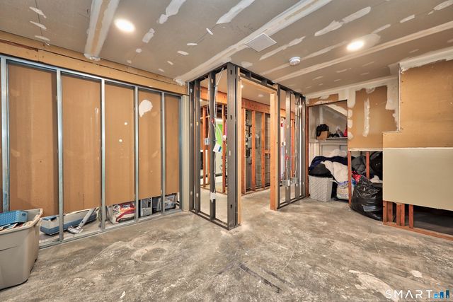 41 Quinn Street, Naugatuck, CT 06770