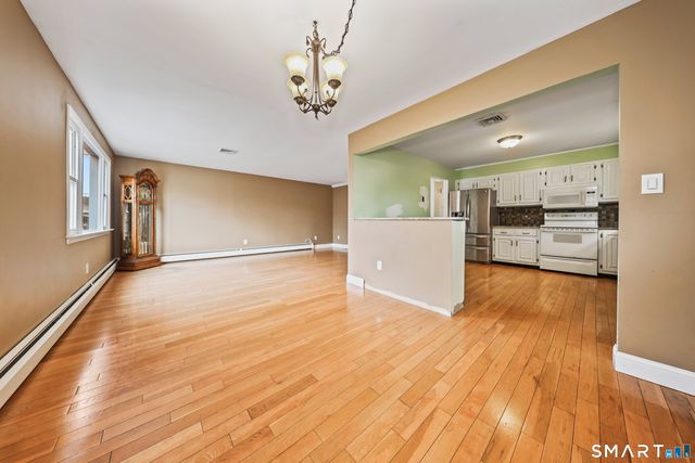 41 Quinn Street, Naugatuck, CT 06770