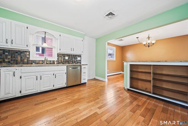 41 Quinn Street, Naugatuck, CT 06770