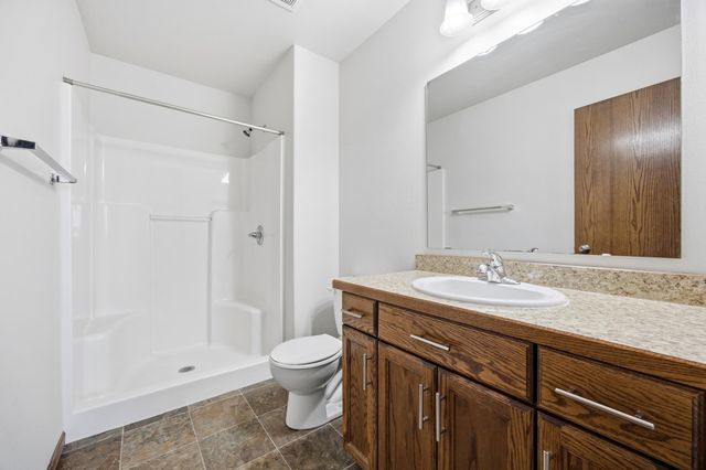 6204 56th Avenue S, Fargo, ND 58104