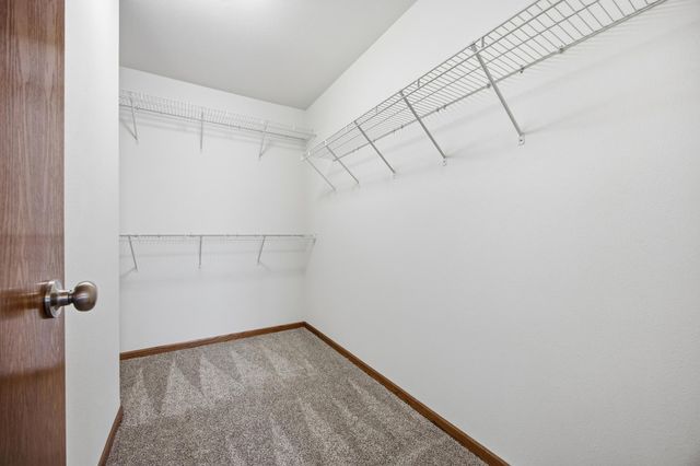 6204 56th Avenue S, Fargo, ND 58104