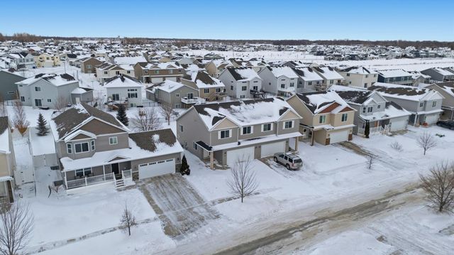 6204 56th Avenue S, Fargo, ND 58104