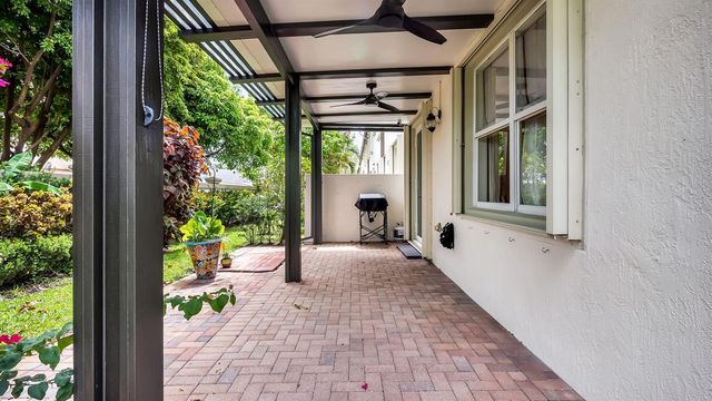9731 Darlington Place, Cooper City, FL 33328