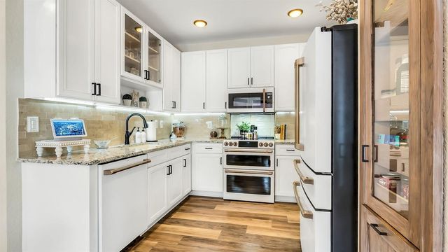 9731 Darlington Place, Cooper City, FL 33328