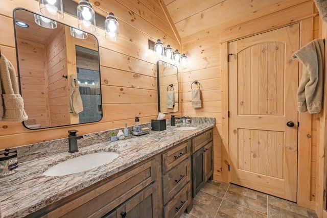 193 Pontoosuc Drive, Mineral Bluff, GA 30559