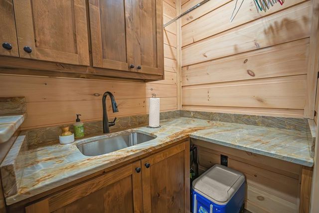 193 Pontoosuc Drive, Mineral Bluff, GA 30559