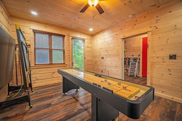 193 Pontoosuc Drive, Mineral Bluff, GA 30559