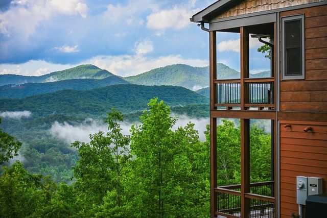 193 Pontoosuc Drive, Mineral Bluff, GA 30559