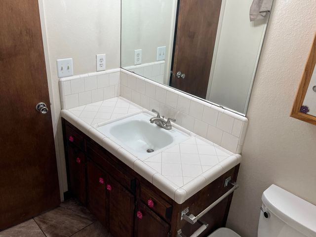 4701 W Laurel Avenue, Visalia, CA 93277