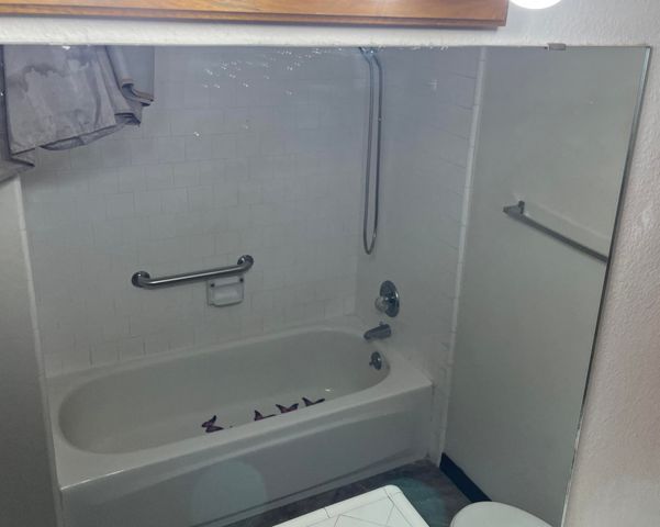 4701 W Laurel Avenue, Visalia, CA 93277