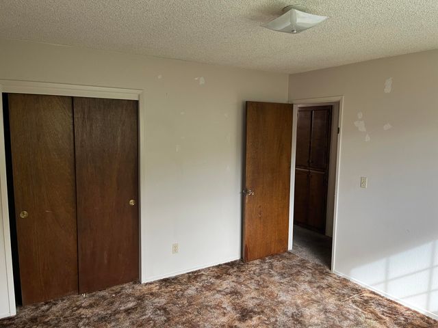 4701 W Laurel Avenue, Visalia, CA 93277