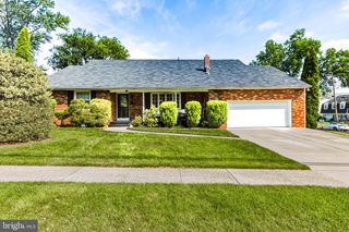 61 E KRAFT AVE, Haddon Township, NJ 08107