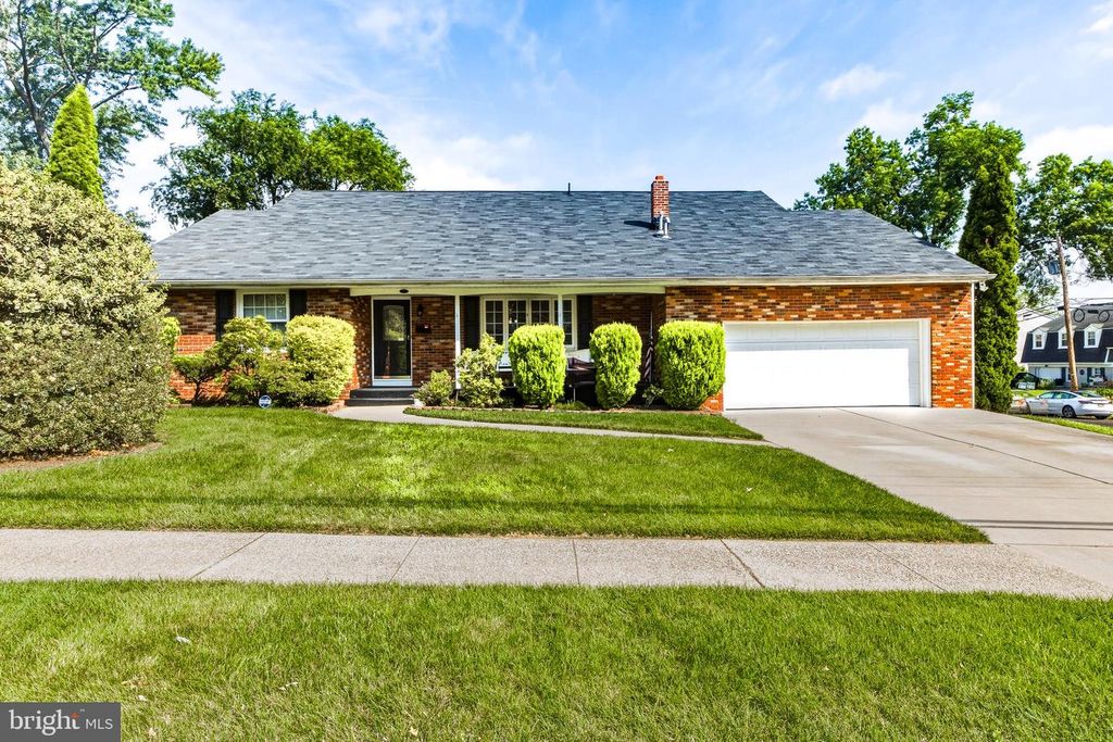61 E KRAFT AVE, Haddon Township, NJ 08107