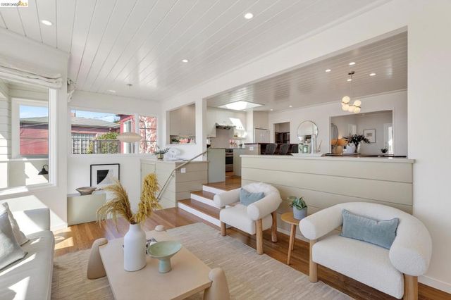 731 Grizzly Peak Blvd, Berkeley, CA 94708