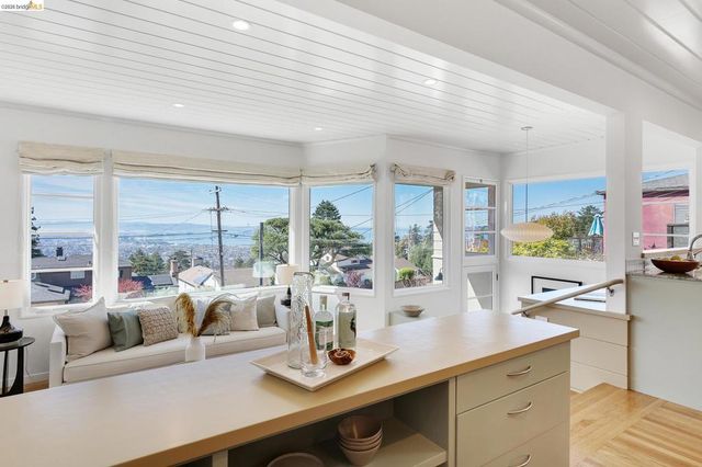 731 Grizzly Peak Blvd, Berkeley, CA 94708