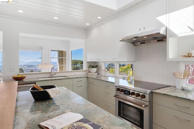 731 Grizzly Peak Blvd, Berkeley, CA 94708