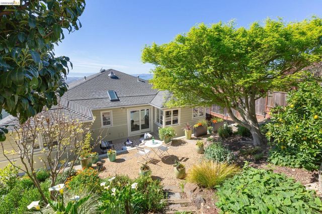 731 Grizzly Peak Blvd, Berkeley, CA 94708